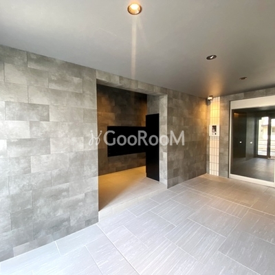 
						トラディス赤塚　入口2