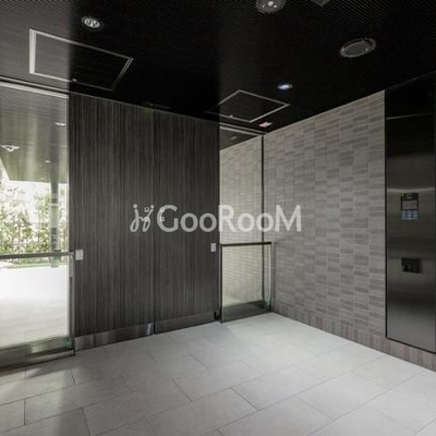 
						ザ・パークハビオ目白タワー エントランス