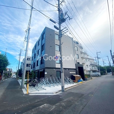 
						ジェノヴィア新高円寺 外観