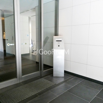 
						パークハビオ赤坂タワー 入口