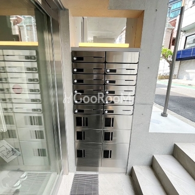 
						エスセナーリオ青葉台デュオ2 メールボックス