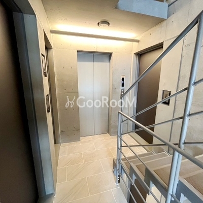 
						エスセナーリオ青葉台デュオ2 廊下