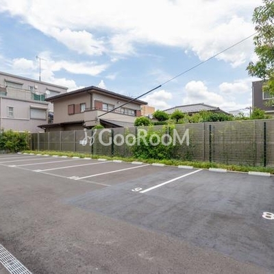 
						ザ・パークハビオ目白タワー 駐車場