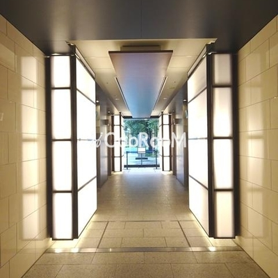 
						浅草タワー　入口