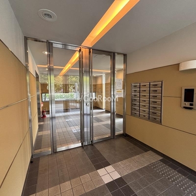 
						ナナアーク千石 エントランス2