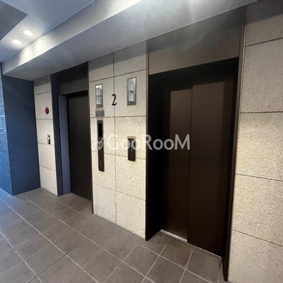 
						プライムアーバン新宿夏目坂タワーレジデンス エレベーター