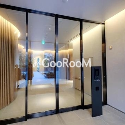 
						ブランズ渋谷桜丘 エントランス