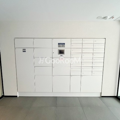 
						オルムコート四谷 宅配BOX