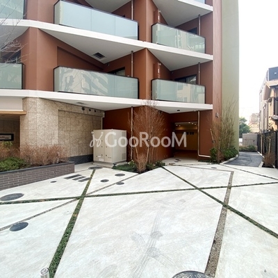 
						リーラ三鷹 外観写真2