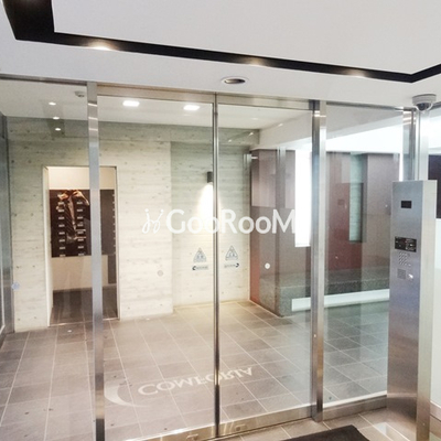 
						 コンフォリア豊洲 エントランスホール