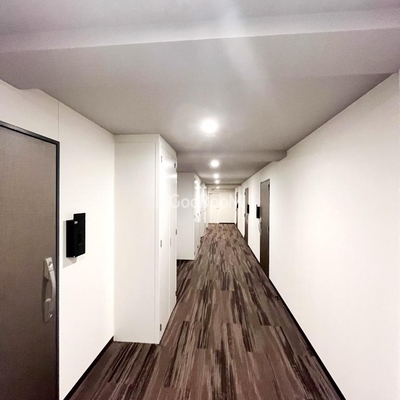 
						パークアクシス大塚サウスレジデンス 内廊下