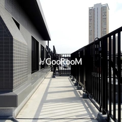 
						コンフォリア日暮里 ルーフバルコニー1