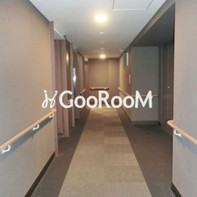 
						レキシントンスクエア白金高輪 内廊下