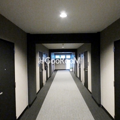 
						コンフォリア南砂町 廊下