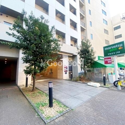 
						TKフラッツ渋谷 入口