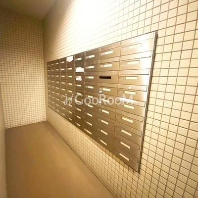 
						TKフラッツ渋谷 郵便受け