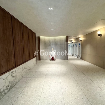 
						パークアクシス下北沢 ロビー