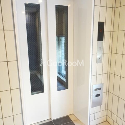 
						バウスステージ高田馬場 エレベーター