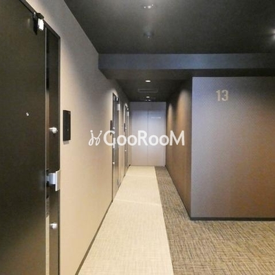 
						アーバンコア月島 内廊下