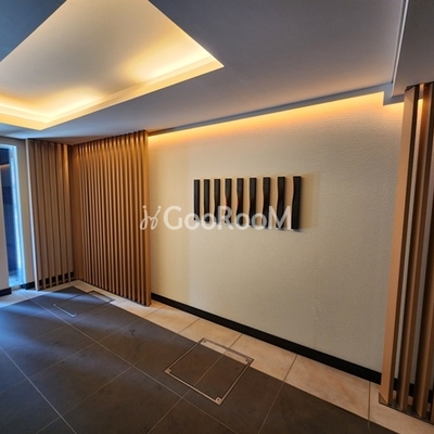 
						ザ・パークハビオ中野新橋 エントランス2