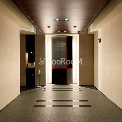 
						パークコート・ジオ永田町 ロビー