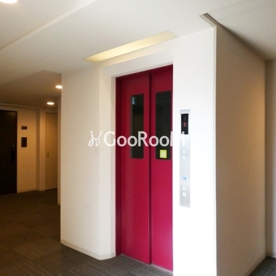 
						コンフォリア浅草橋  エレベーター