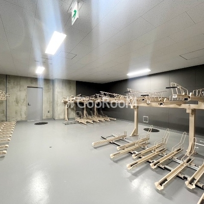 
						ザ・パークハビオ大森山王 駐輪場