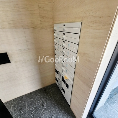 
						クレアーレ上目黒諏訪山  メールボックス