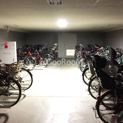 
						シティハウス笹塚 駐輪場