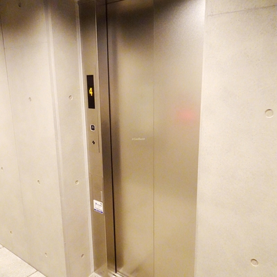 
						アスティーレ原宿 エレベーター