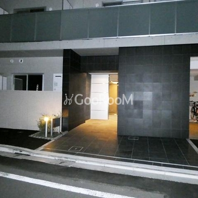 
						レジデンス神谷Ｃ エントランス