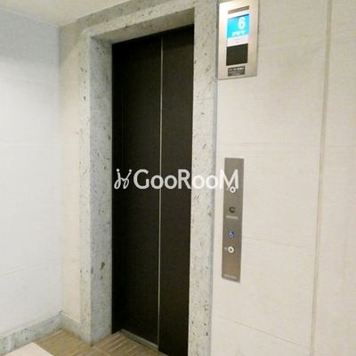 
						ヴェルデコート西新宿 エレベータホール