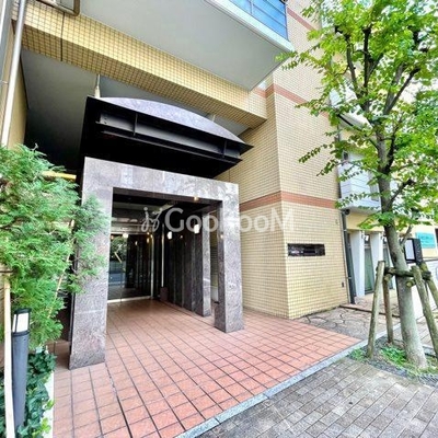 
						レジディア六本木檜町公園 エントランス