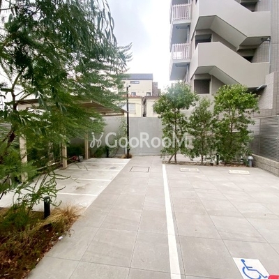 
						イストワール阿佐ヶ谷 駐車場3