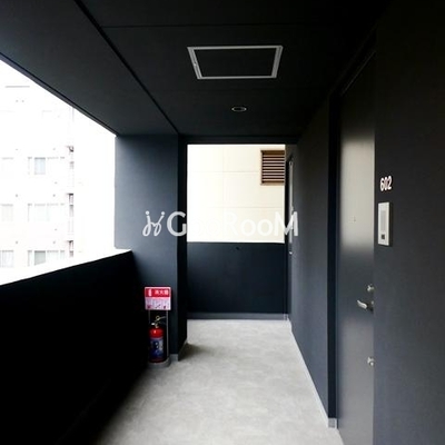 
						プライマル両国イースト 廊下