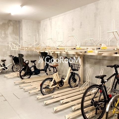 
						南麻布ノース 駐輪場