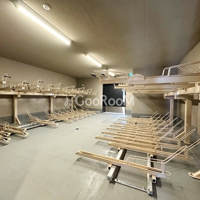 
						ジオエント新中野 駐輪場