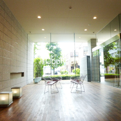 
						代官山ブレス 共用部1