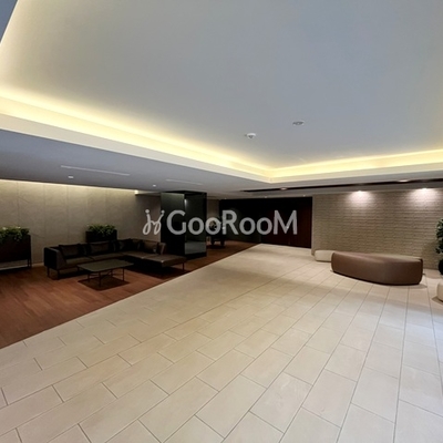 
						ルーウェ東大泉 ロビー