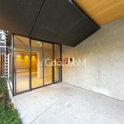 
						番町會所 エントランス