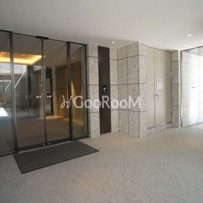 
						プラウドタワー渋谷 エントランス