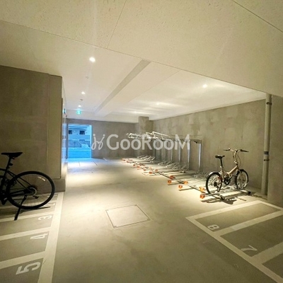 
						アーバネックス駒込 駐輪場