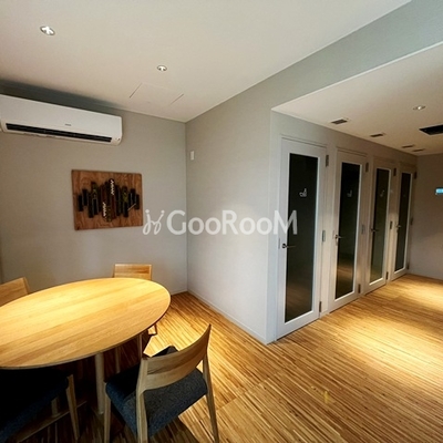 
						コンフォリア・リヴ大森西 コワーキングスペース1