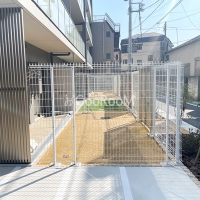 
						バイク置場
