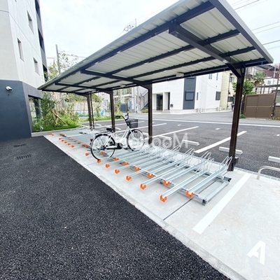
						ロイジェント上板橋の駐輪場