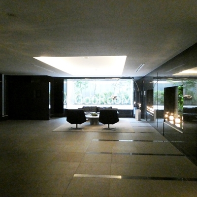 
						パークルージュ赤坂檜町 ロビー2