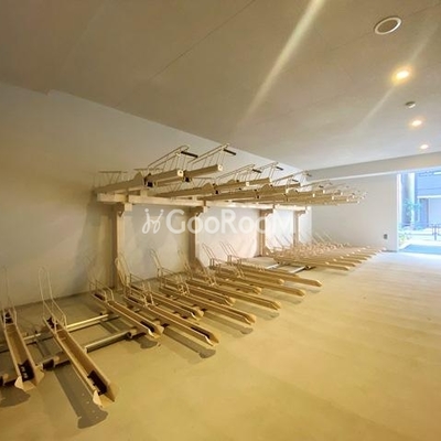 
						ワンルーフフラット浅草入谷の駐輪場