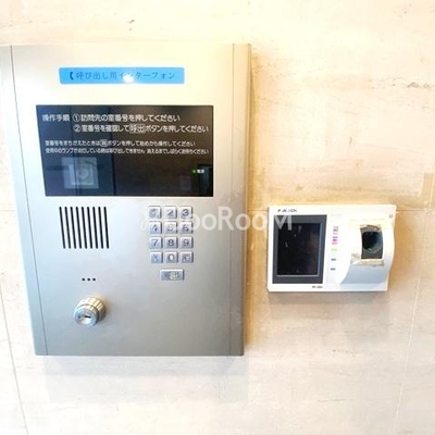 
						オートロック