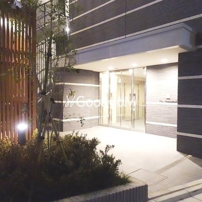 
						ドゥーエ二子新地の入口