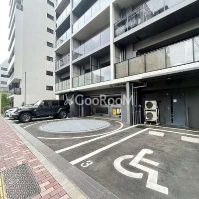 
						シティハウス御徒町の駐車場
